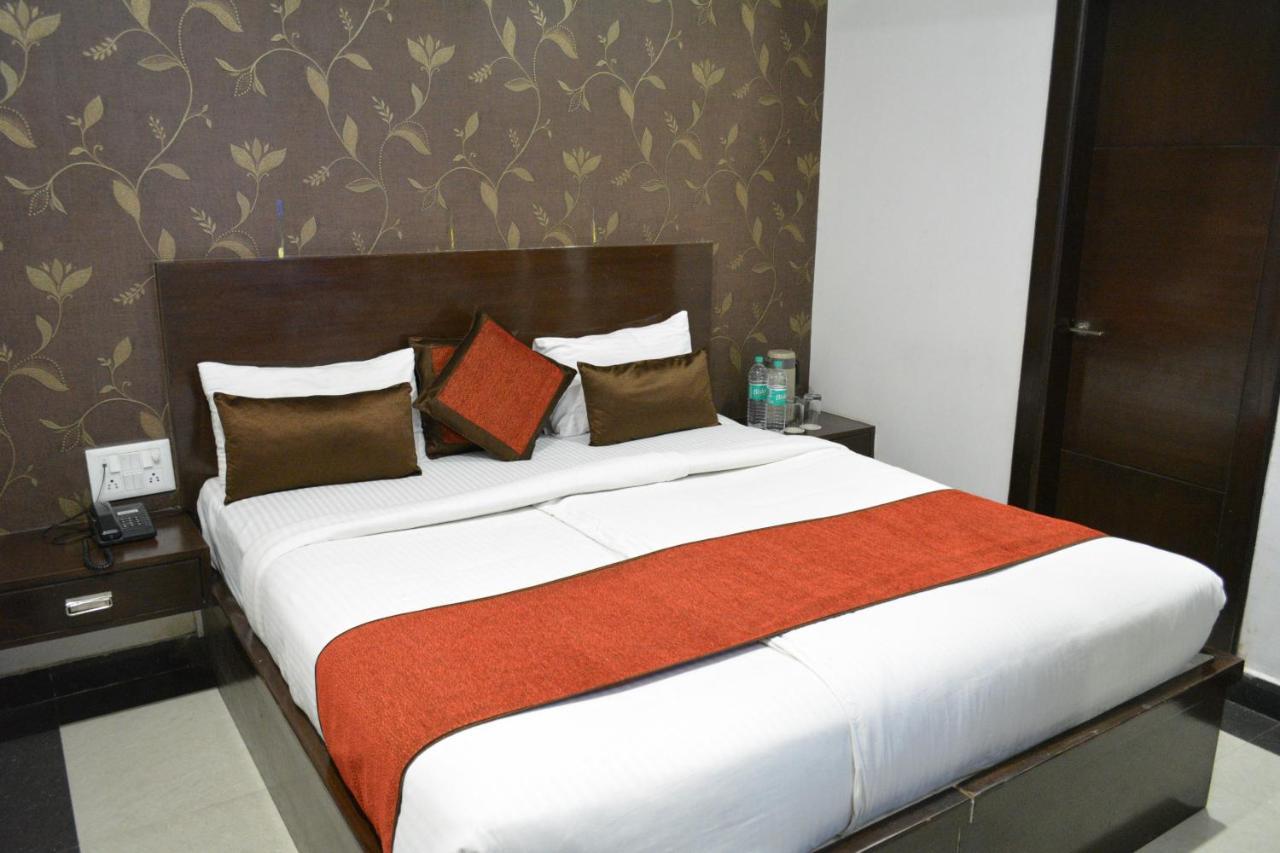 Hotel Samovar By Goyal Hotel آغْرا المظهر الخارجي الصورة