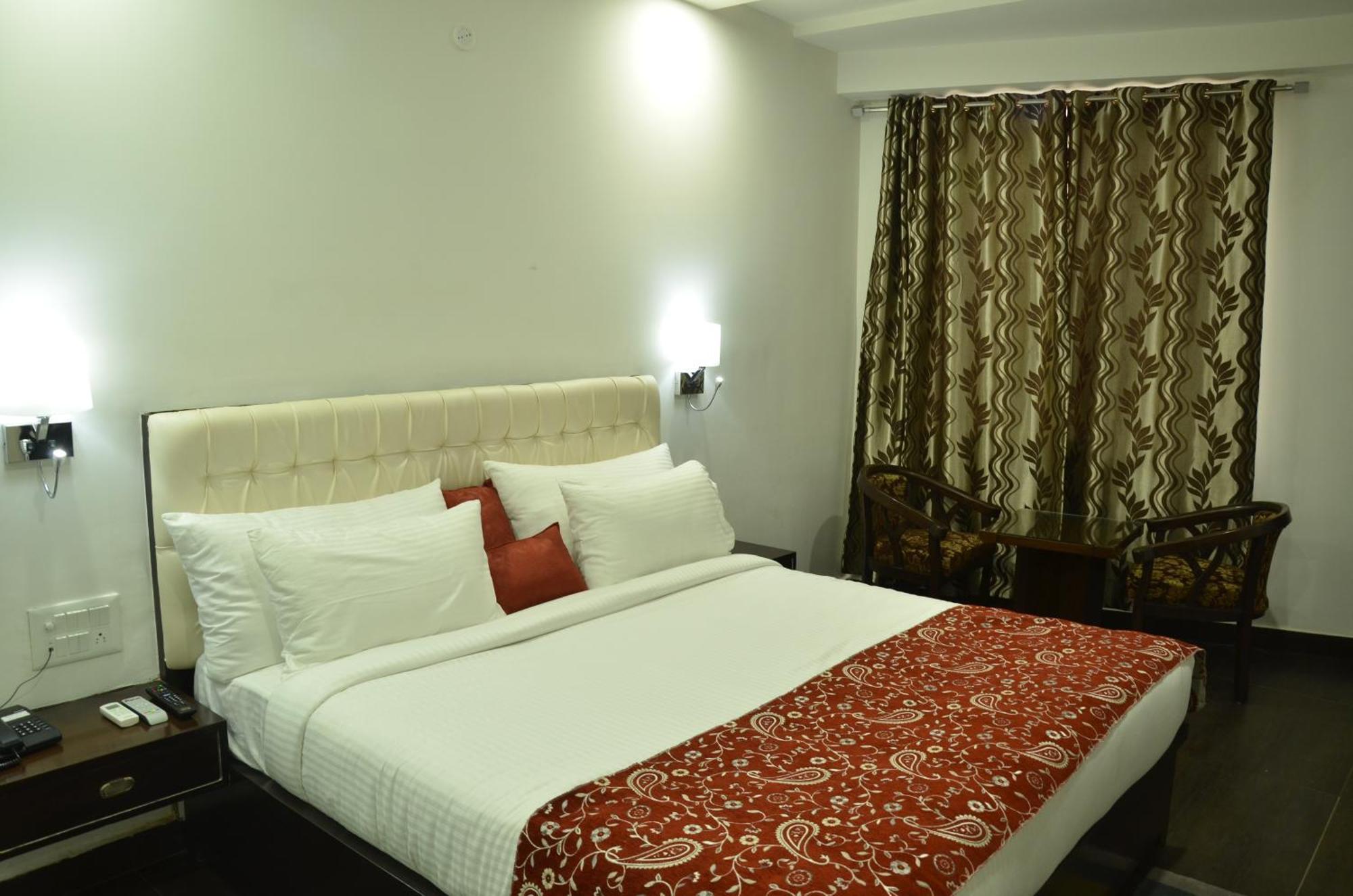 Hotel Samovar By Goyal Hotel آغْرا المظهر الخارجي الصورة