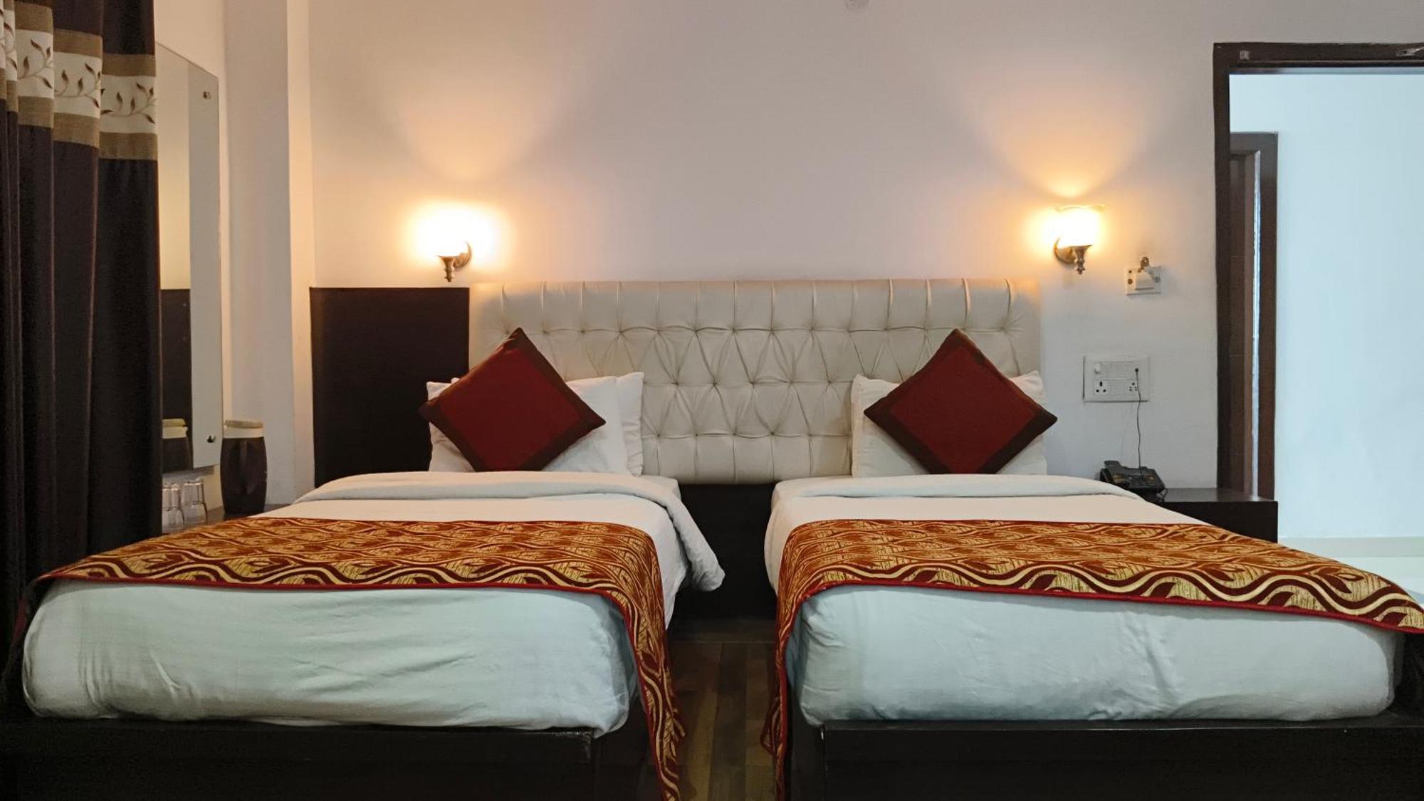 Hotel Samovar By Goyal Hotel آغْرا المظهر الخارجي الصورة