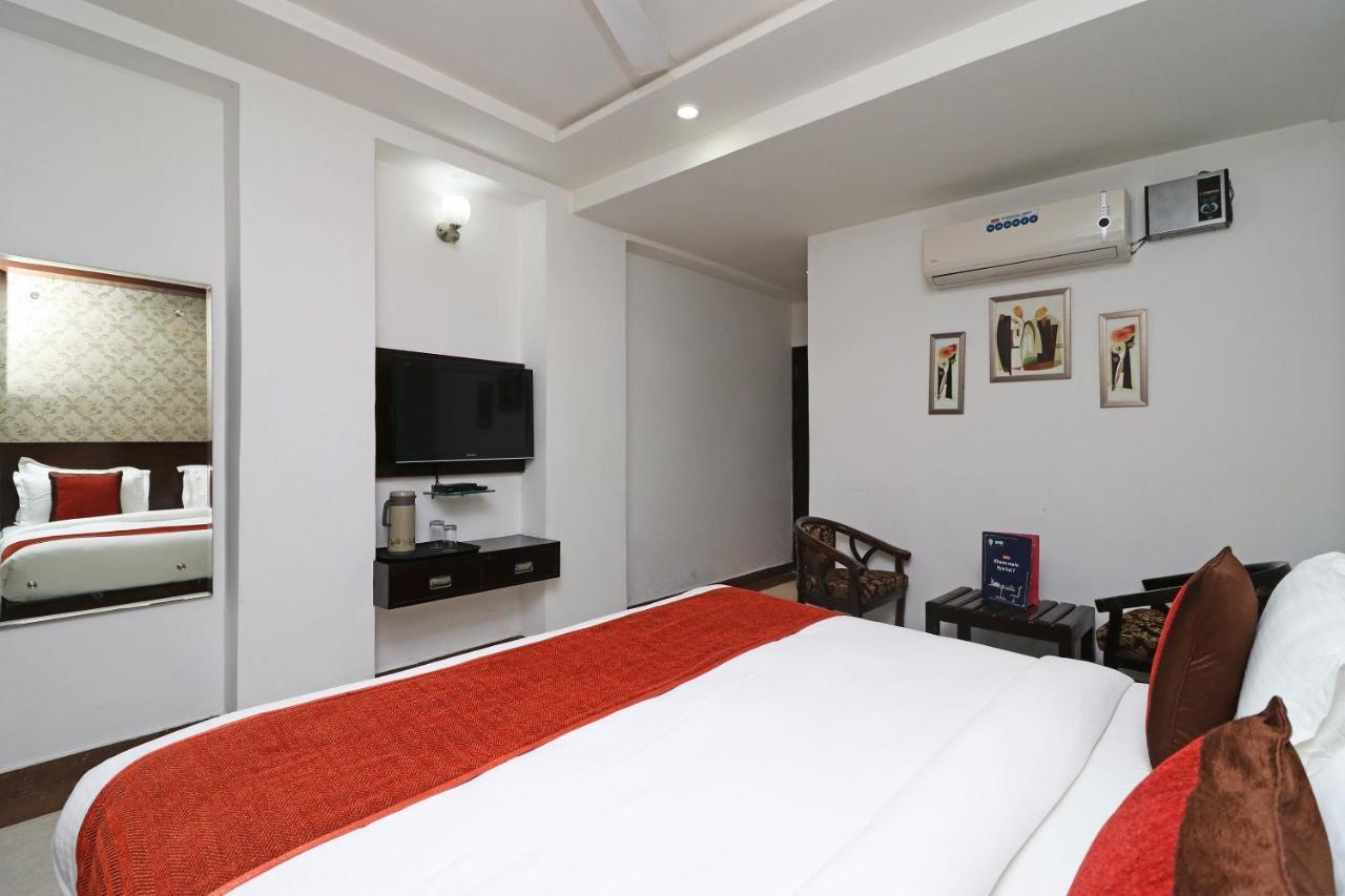 Hotel Samovar By Goyal Hotel آغْرا المظهر الخارجي الصورة